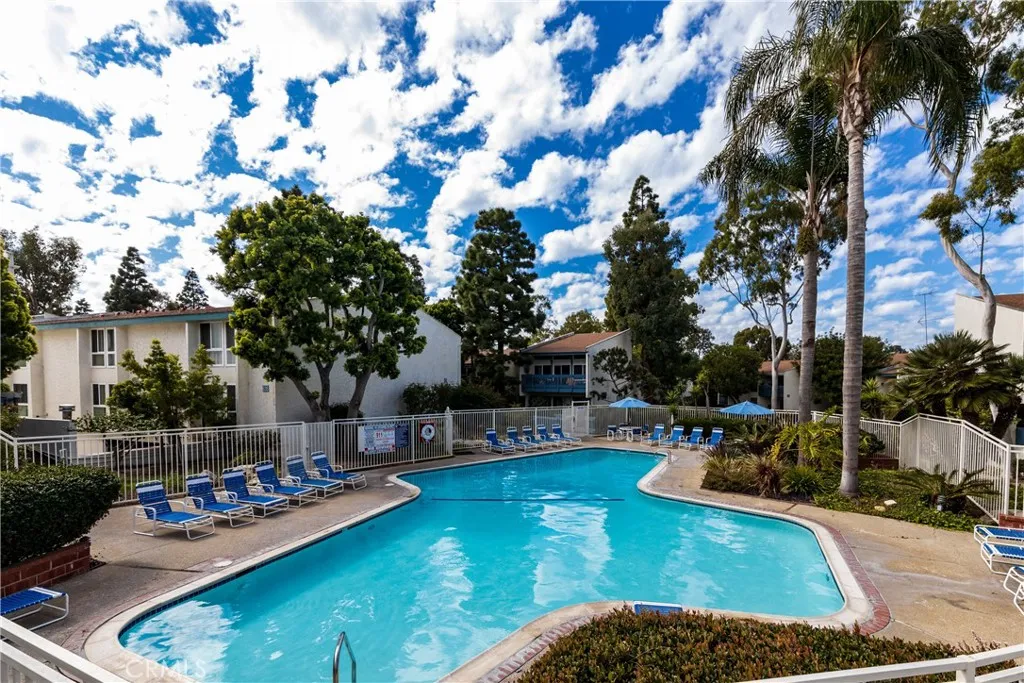 603 S Prospect Avenue 305, Redondo Beach, California 90277 home-pic-20